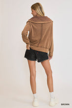 Load image into Gallery viewer, Umgee Mineral Washed Half Zip Up Top in Brown
