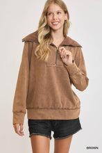 Load image into Gallery viewer, Umgee Mineral Washed Half Zip Up Top in Brown
