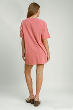 Load image into Gallery viewer, Umgee Rinse Washed Raglan Top in Antique Rose
