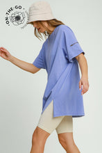 Load image into Gallery viewer, Umgee Rinse Washed Raglan Top in Periwinkle
