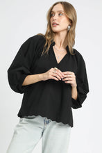 Load image into Gallery viewer, Umgee Solid Color Textured Top in Black
