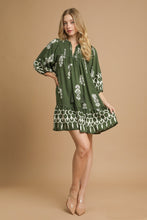 Load image into Gallery viewer, Umgee Exclusive Boarder Print Mini Dress in Hunter Green
