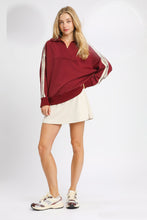 Load image into Gallery viewer, Umgee Luxeknit Pullover Top with Contrasting Leopard Print in Mahogany
