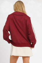 Load image into Gallery viewer, Umgee Luxeknit Pullover Top with Contrasting Leopard Print in Mahogany
