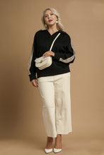 Load image into Gallery viewer, Umgee Luxeknit Pullover Top with Contrasting Leopard Print in Black
