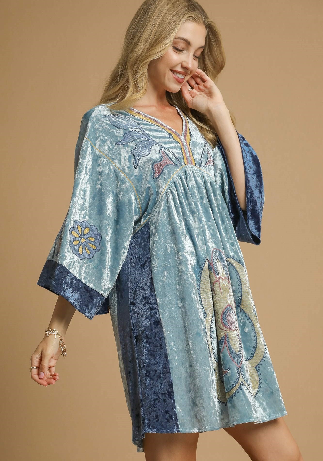 Umgee Velvet Mini Dress with Floral Embroidery in Denim M Umgee Velvet Mini Dress with Floral Embroidery in Denim M