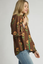 Load image into Gallery viewer, Umgee Floral Print Top in Brown Mix
