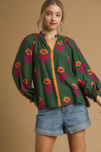 Load image into Gallery viewer, Umgee Floral Print Top in Green Mix
