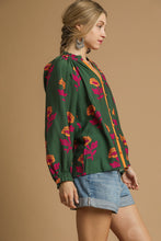 Load image into Gallery viewer, Umgee Floral Print Top in Green Mix
