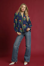Load image into Gallery viewer, Umgee Floral Print Top in Navy Mix
