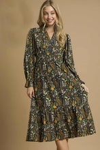 Load image into Gallery viewer, Umgee Exclusive Floral Print Midi Dress in Black Mix
