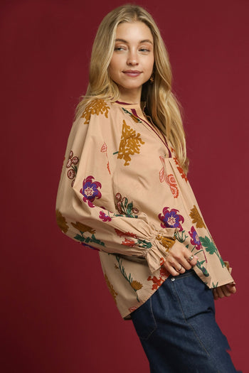 Umgee Floral Print Top with Contrasting Collar in Tan Mix