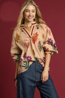 Umgee Floral Print Top with Contrasting Collar in Tan Mix