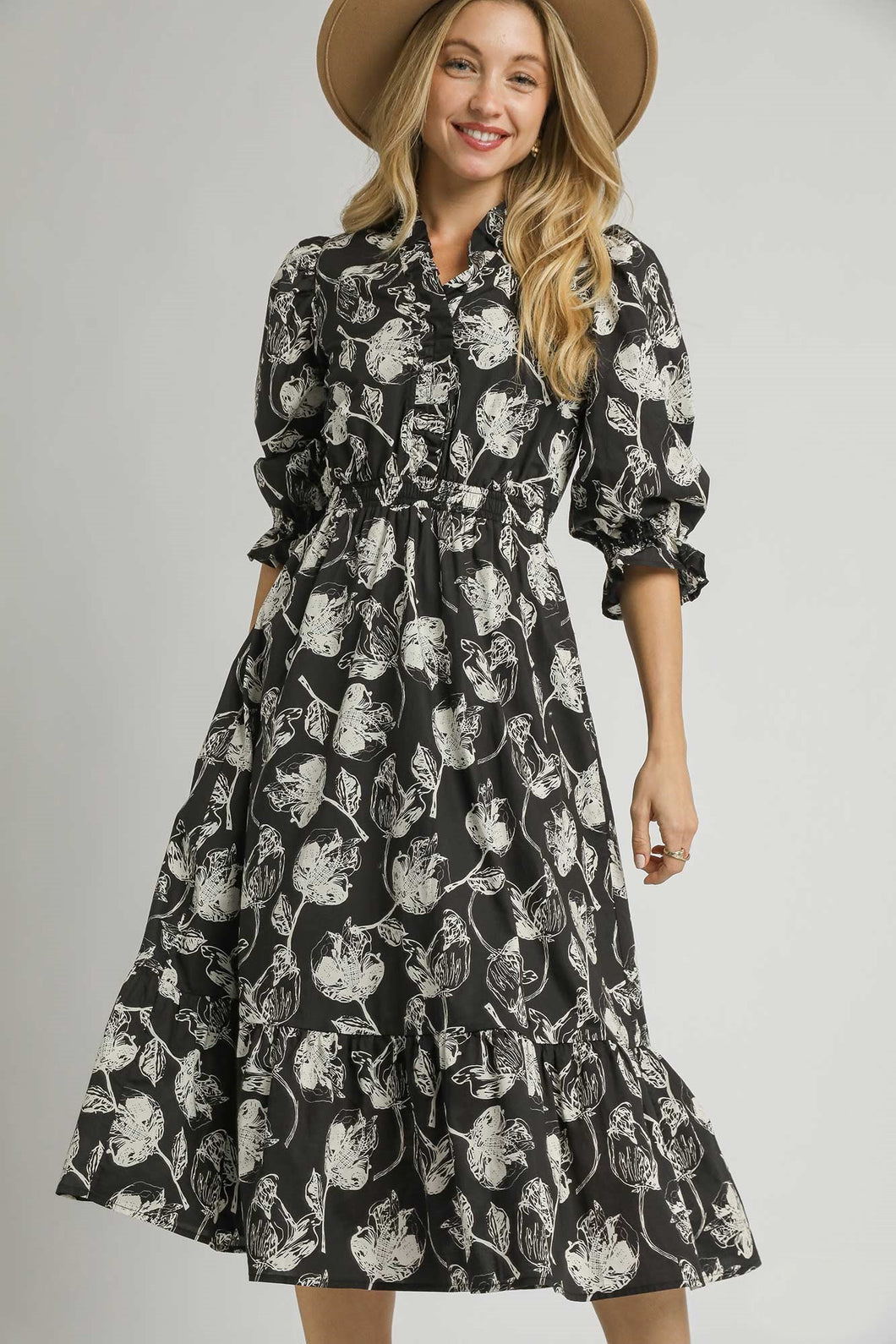 Umgee Two Tone Floral Print Midi Dress in Black