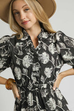 Load image into Gallery viewer, Umgee Two Tone Floral Print Midi Dress in Black
