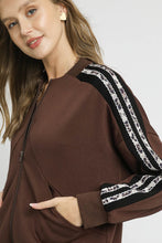 Load image into Gallery viewer, Umgee Luxeknit Jacket with Contrasting Stripe Sleeves in Chocolate
