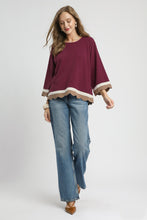 Load image into Gallery viewer, Umgee Color Block Linen Blend Top in Merlot
