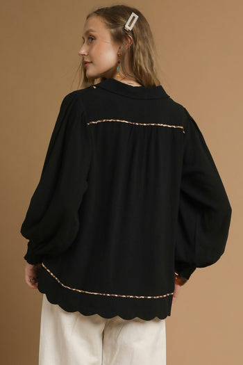 Umgee Linen Blend Top with Leopard Trim in Black