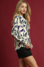 Load image into Gallery viewer, Umgee Floral Print Ruffle Trim Top in Off White
