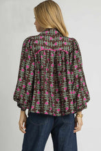 Load image into Gallery viewer, Umgee Floral Vine Print Top in Brown
