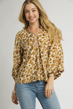 Load image into Gallery viewer, Umgee Leopard Print Boho Top in Brown
