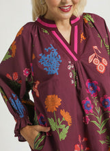 Load image into Gallery viewer, Umgee Floral Print Shift Mini Dress in Burgundy Mix
