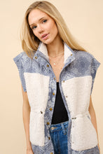 Load image into Gallery viewer, Blue B Quilted Paisley and Faux Shearling Vest in Off White
