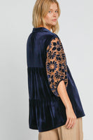 Umgee Velvet Lace Sleeve Tunic Top in Navy