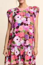 Load image into Gallery viewer, Davi &amp; Dani Ruffle Sleeve Floral Dress in Berry Pink
