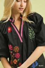 Load image into Gallery viewer, Umgee Embroidered Floral V Neck Top in Black
