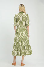 Load image into Gallery viewer, Umgee Medallion Paisley Print Midi Dress in Green
