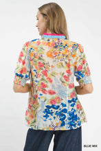 Load image into Gallery viewer, Umgee Floral Contrast Pleat Neck Top in Blue
