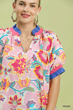 Load image into Gallery viewer, Umgee Vibrant Botanical Floral Print Top in Peony
