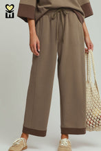 Load image into Gallery viewer, Umgee CLOUDKNIT Modal &amp; Tencel Colorblock Straight Pants in Coco Brown
