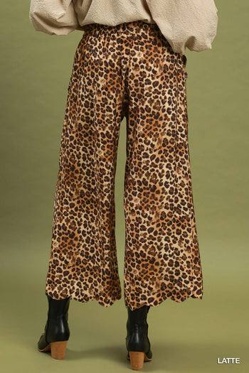 Umgee Leopard Print Scallop Hem Wide Leg Pants in Latte