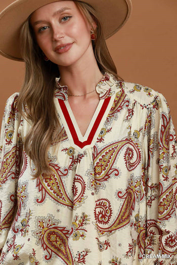 Umgee Paisley Print V-Neck Puff Sleeve Blouse in Cream Mix