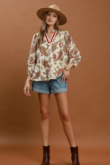 Umgee Paisley Print V-Neck Puff Sleeve Blouse in Cream Mix
