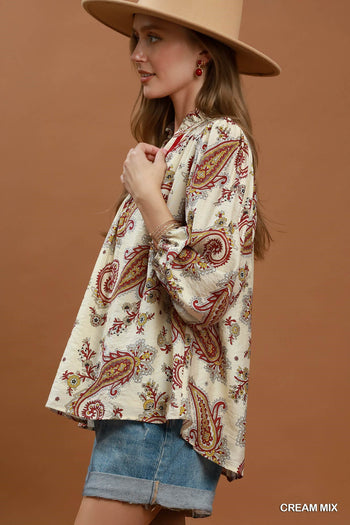 Umgee Paisley Print V-Neck Puff Sleeve Blouse in Cream Mix