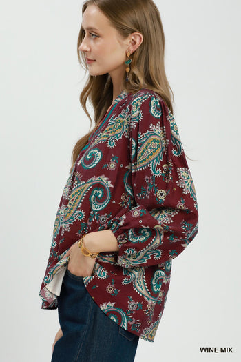 Umgee Paisley Print V-Neck Puff Sleeve Blouse in Wine Mix