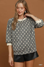 Load image into Gallery viewer, Umgee Floral Quilted Puff Sleeve Top in Grey
