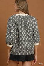 Load image into Gallery viewer, Umgee Floral Quilted Puff Sleeve Top in Grey
