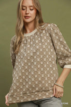 Load image into Gallery viewer, Umgee Floral Quilted Puff Sleeve Top in Stone
