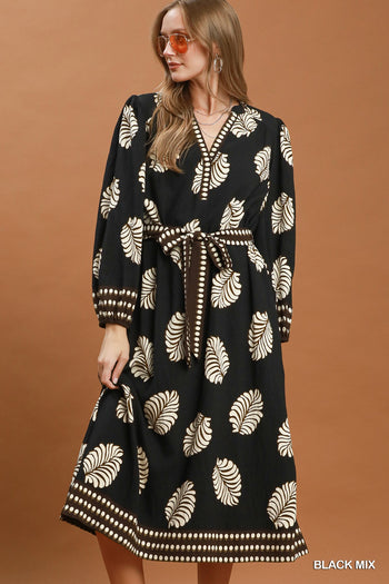 Umgee Mix Leaf Print Belted Midi Dress in Black Mix