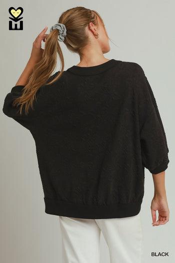 Umgee Textured Jacquard 3/4 Sleeve Pullover Top In Black