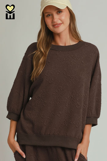 Umgee Textured Jacquard 3/4 Sleeve Pullover Top In Coco Brown