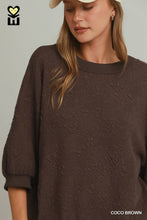Load image into Gallery viewer, Umgee Textured Jacquard 3/4 Sleeve Pullover Top In Coco Brown
