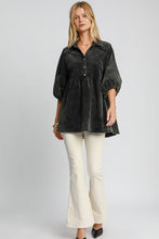 Load image into Gallery viewer, Umgee Stone Washed Corduroy Tunic Top in Ash
