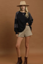 Load image into Gallery viewer, Umgee Leopard Mix Thermal Top in Black
