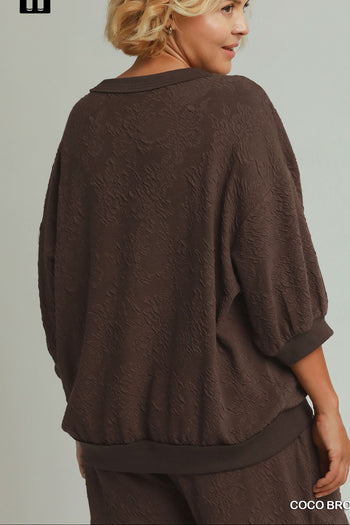 Umgee Textured Jacquard 3/4 Sleeve Pullover Top in Coco Brown
