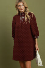 Load image into Gallery viewer, Umgee Jacquard Textured Swiss Dot Contrast Trim Shift Dress in Wine
